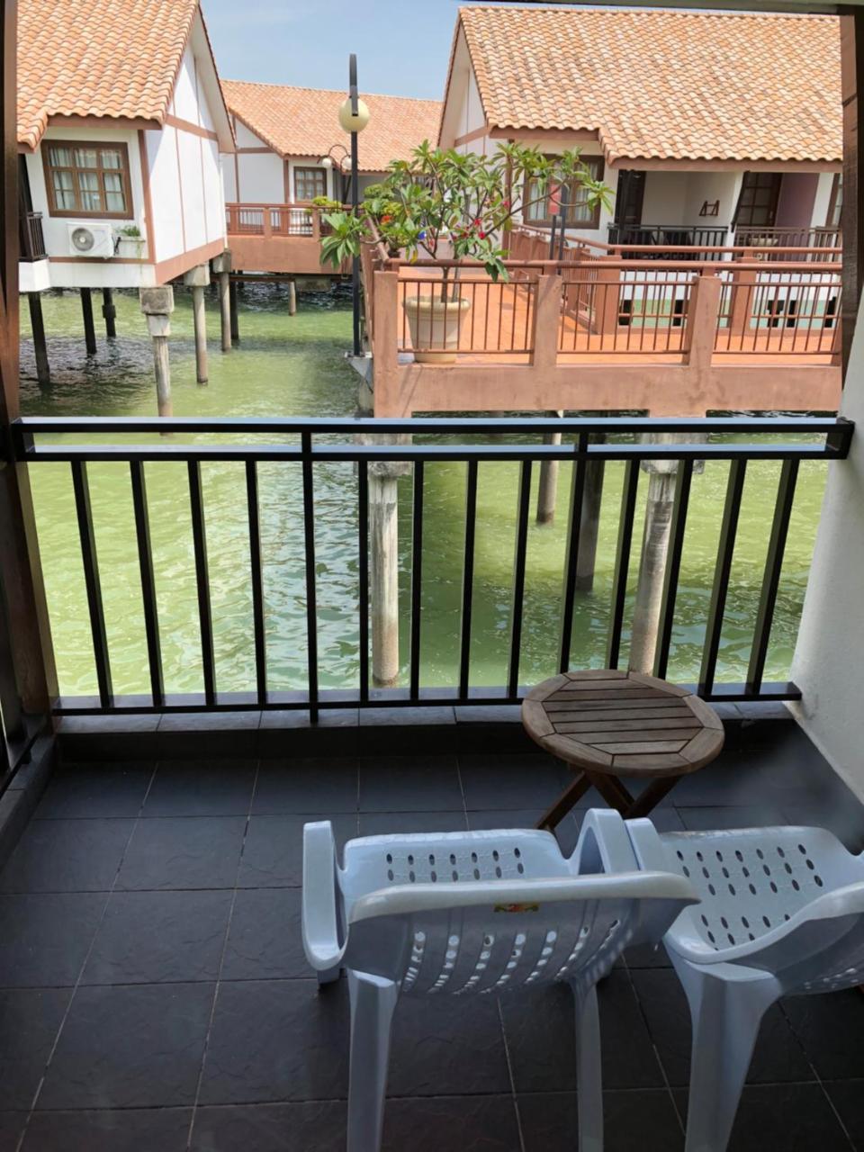Private Water Chalet Port Dickson Kültér fotó